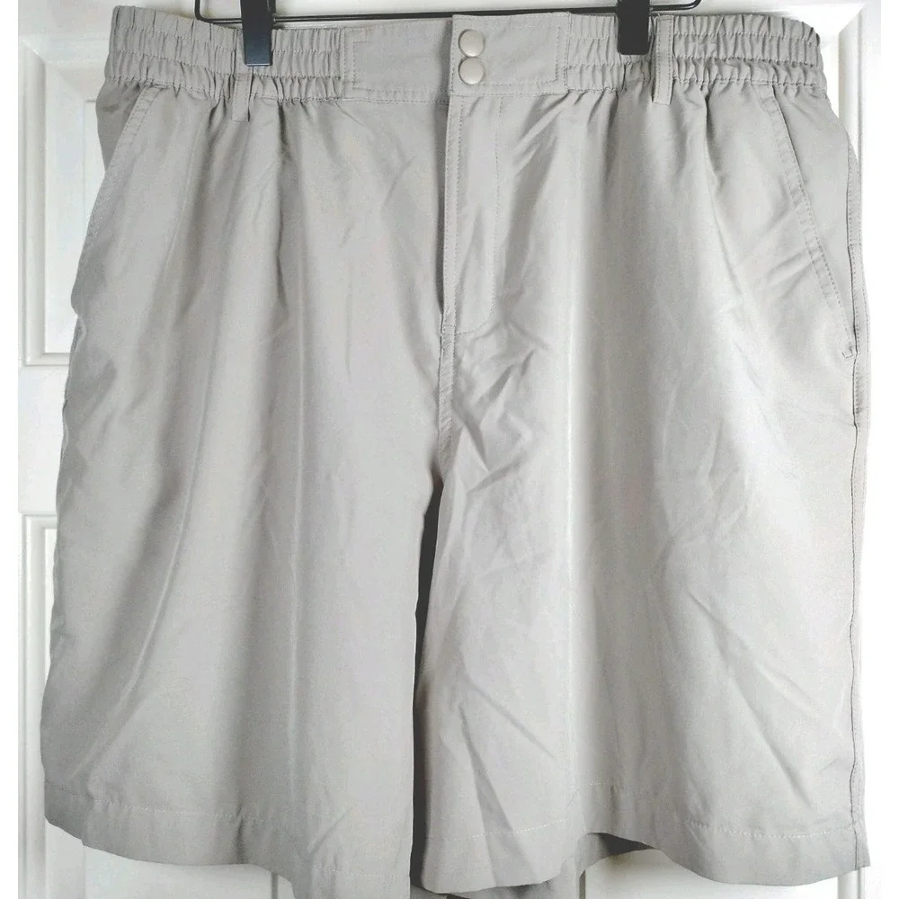 BURLEBO Mens XXL Everyday Shorts Khaki Flying Mallard Duck Pockets Performance